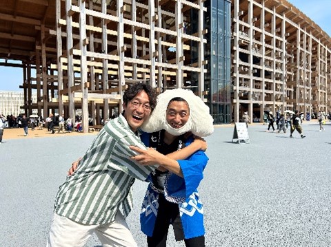 永井さんと寿限無餃子のご主人との2ショット