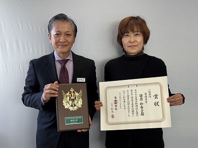 篠原和香子さん（右）