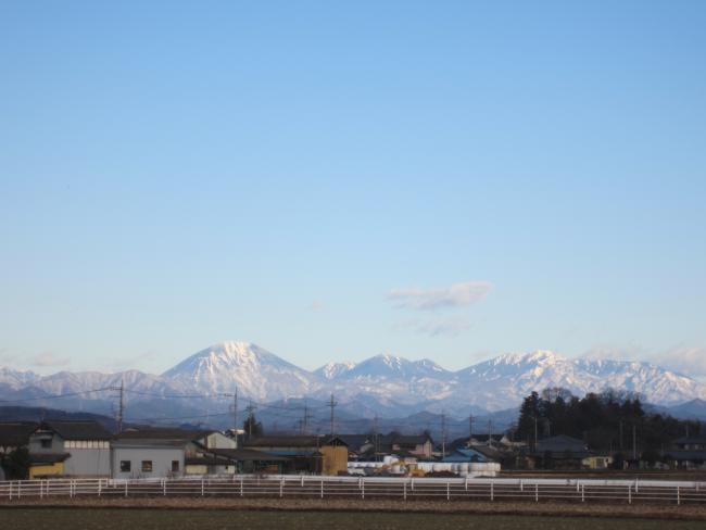 冬の朝日光連山