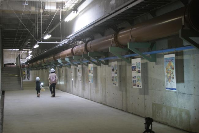 写真：下水処理場の地下管廊の様子